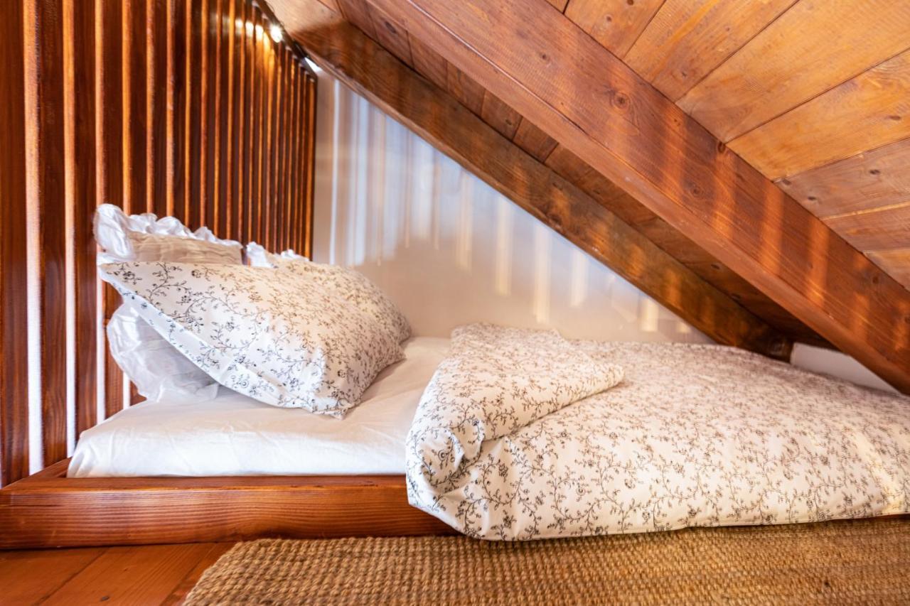 Stonehouse Milan Villa Razanac Ngoại thất bức ảnh
